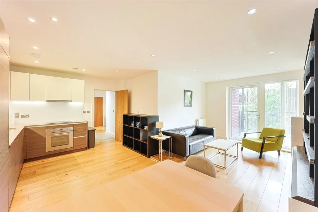 Silverworks Close, Colindale, NW9, photo 3
