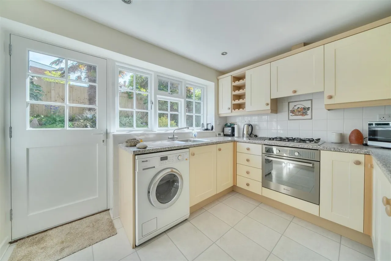Marshall Row, Swanage, BH19, photo 11