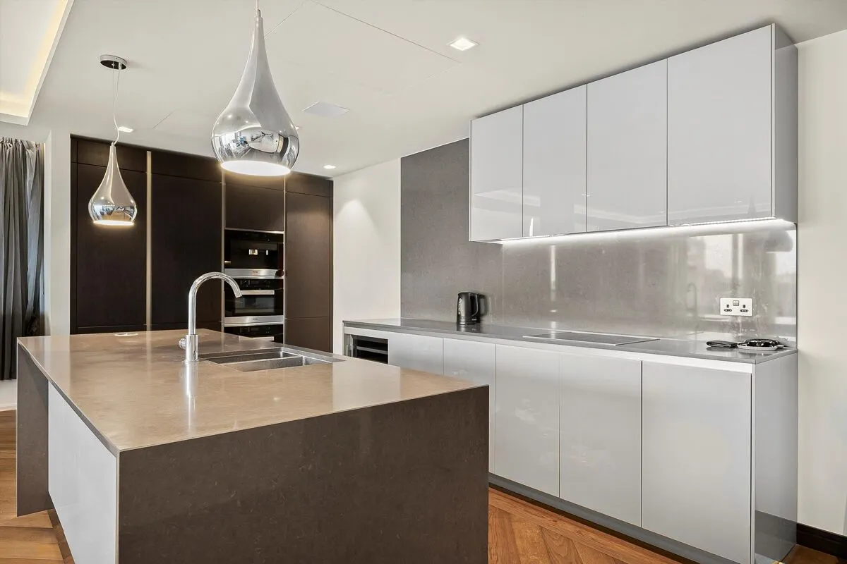 3 bed flat for sale, Earl's Way, One Tower Bridge, SE1