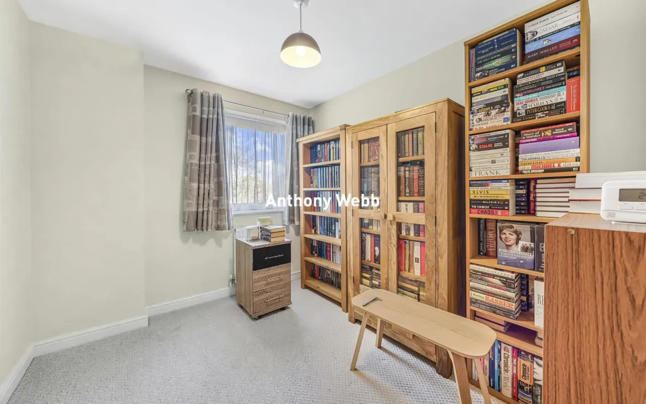 Millicent Grove, Palmers Green, N13, photo 8