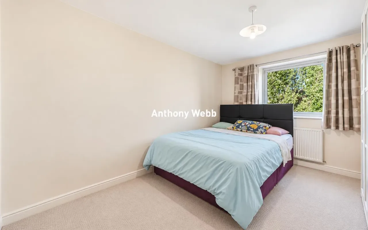 Millicent Grove, Palmers Green, N13, photo 6