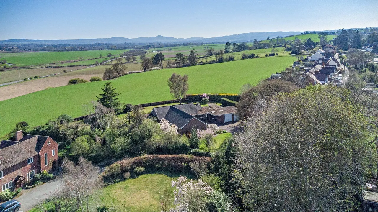 Lyth Hill Road, Bayston Hill, SY3, photo 17
