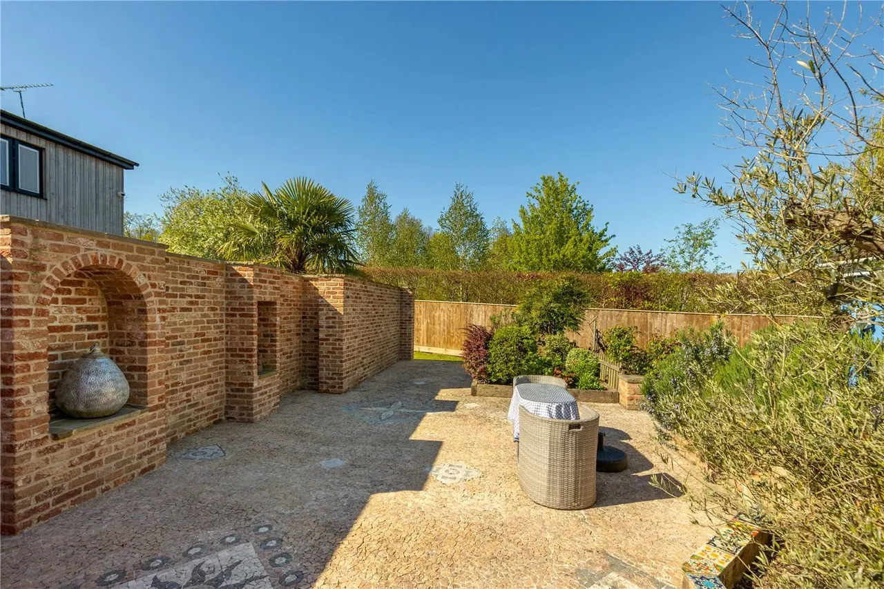 Top Road, Wimbish, Saffron Walden, Essex, CB10 2XJ, photo 12