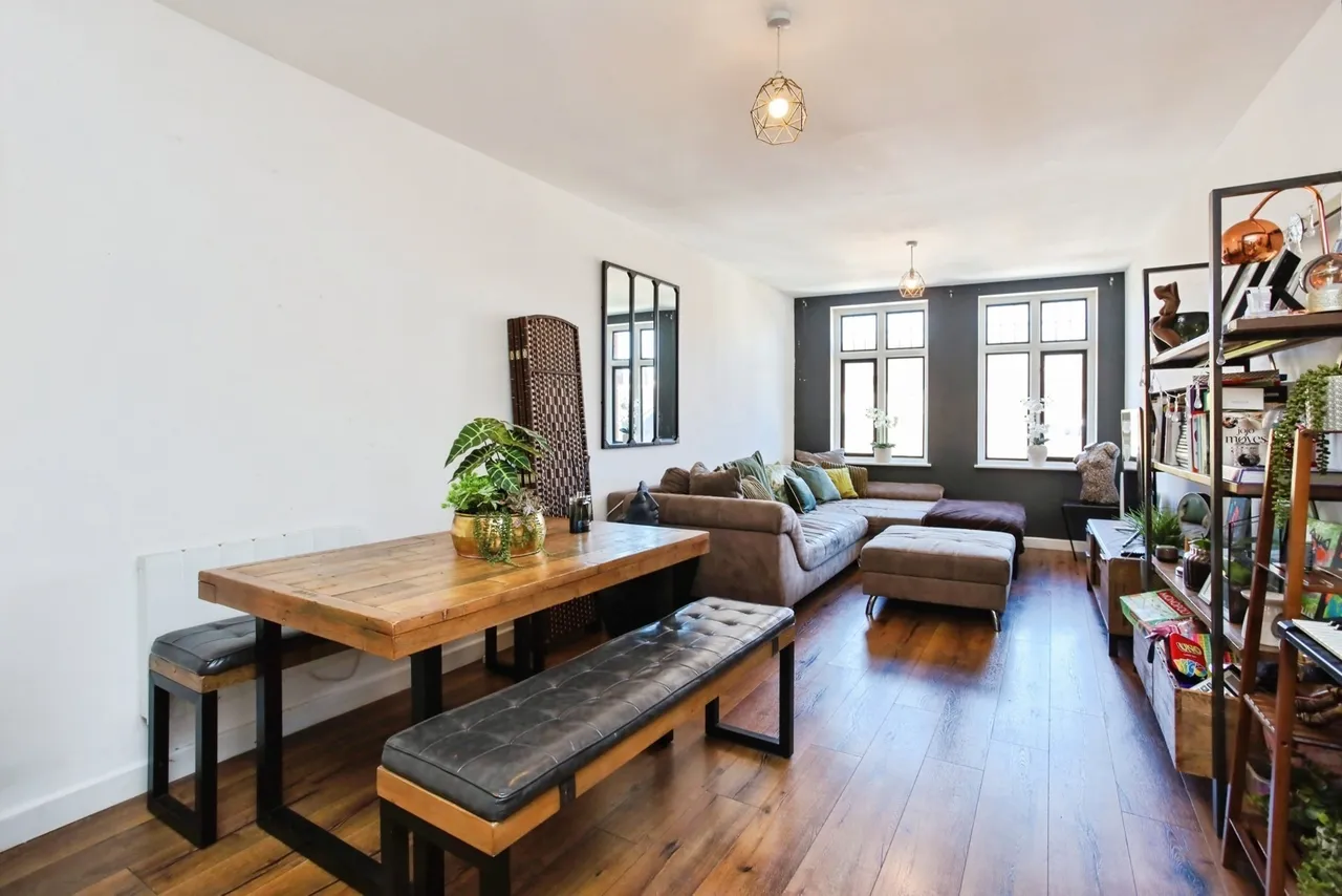 2 bed flat for sale, St. Faiths Street, Maidstone, ME14