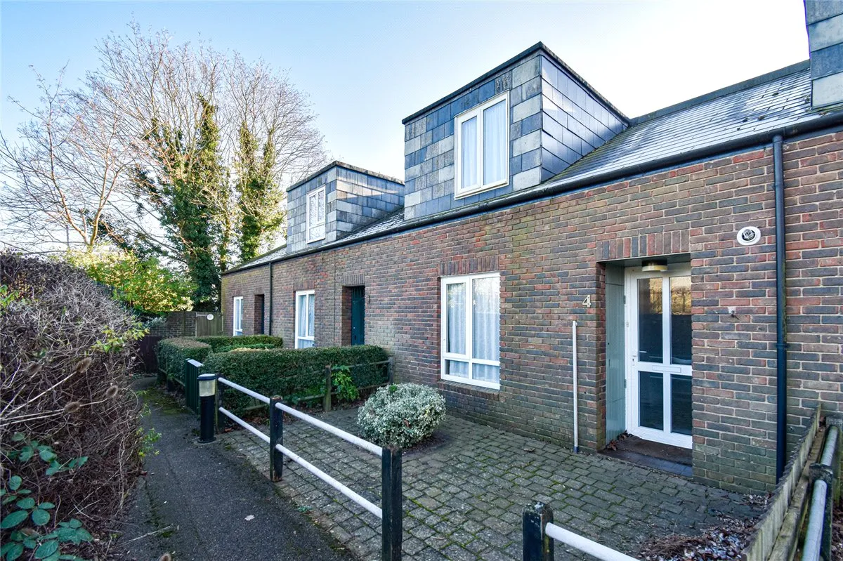 2 bed house to rent, Rackham Close, Cambridge, CB4