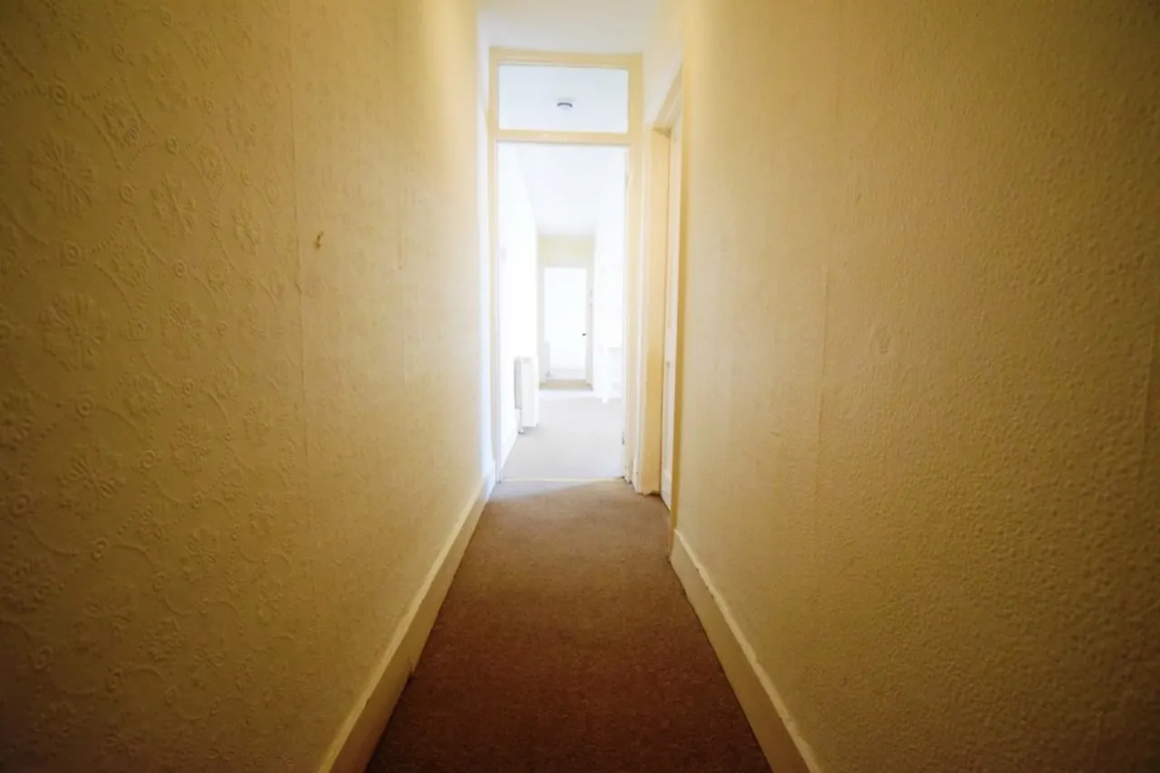 First Floor Flat, Chaucer Road, photo 3