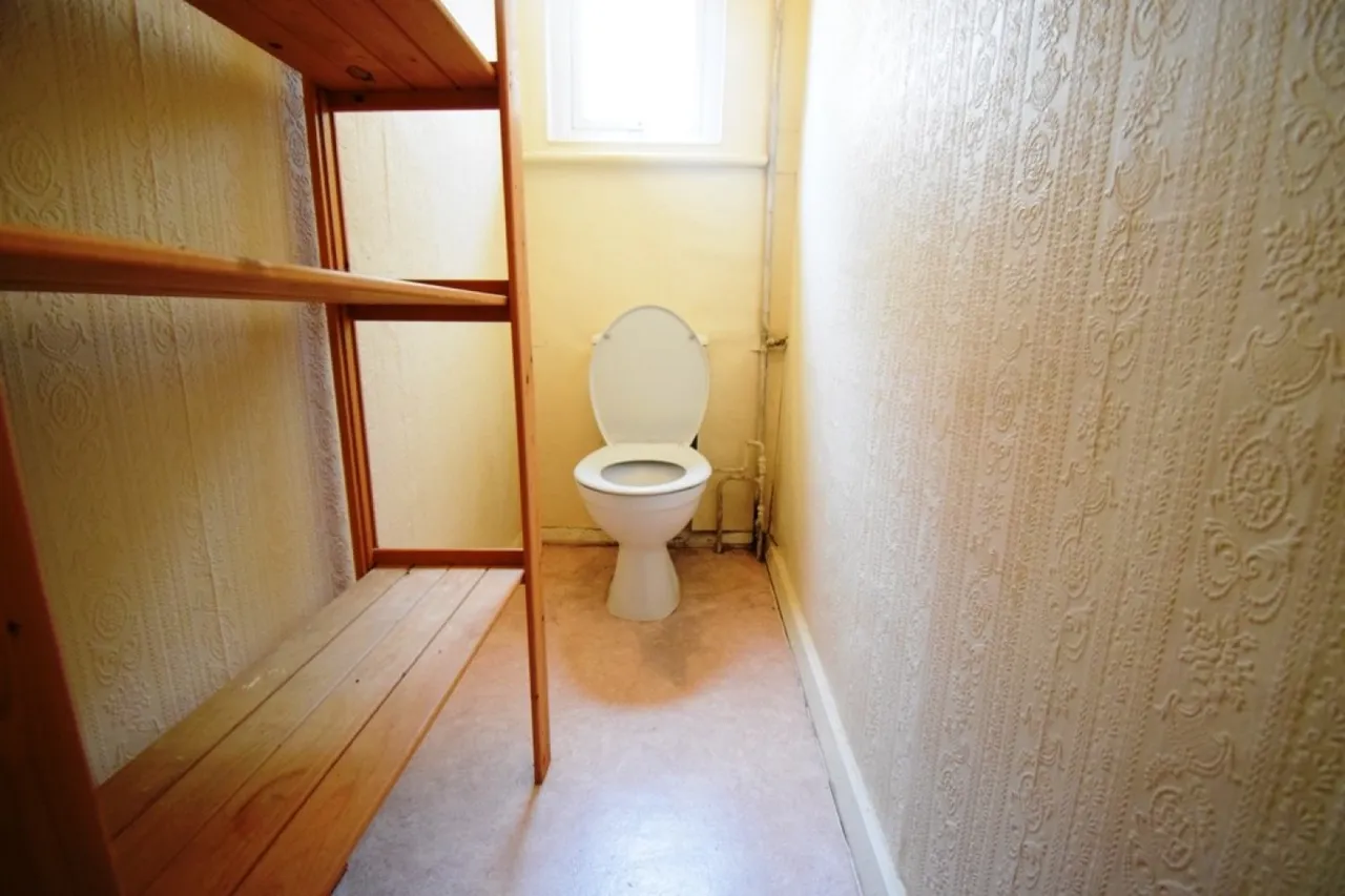 First Floor Flat, Chaucer Road, photo 6