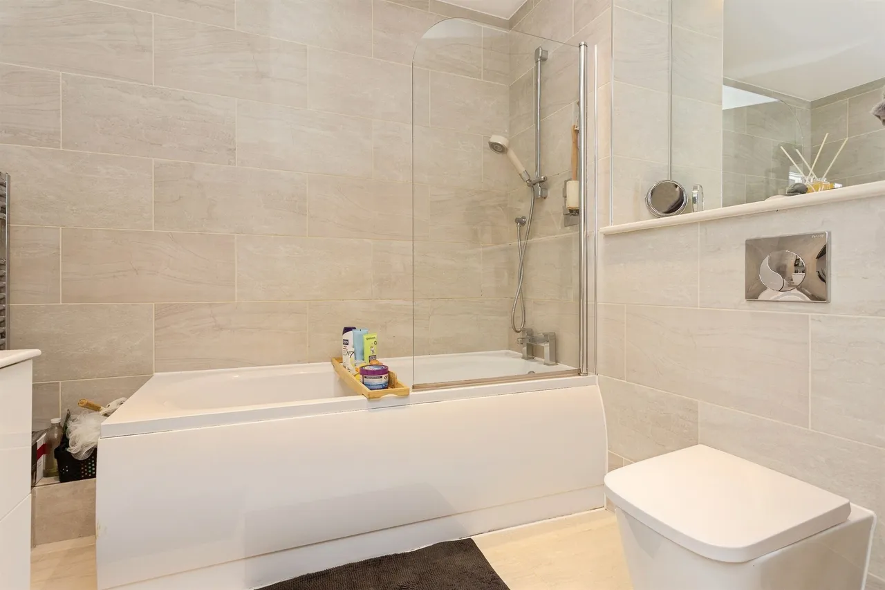 Kymberley Road, Harrow, photo 8