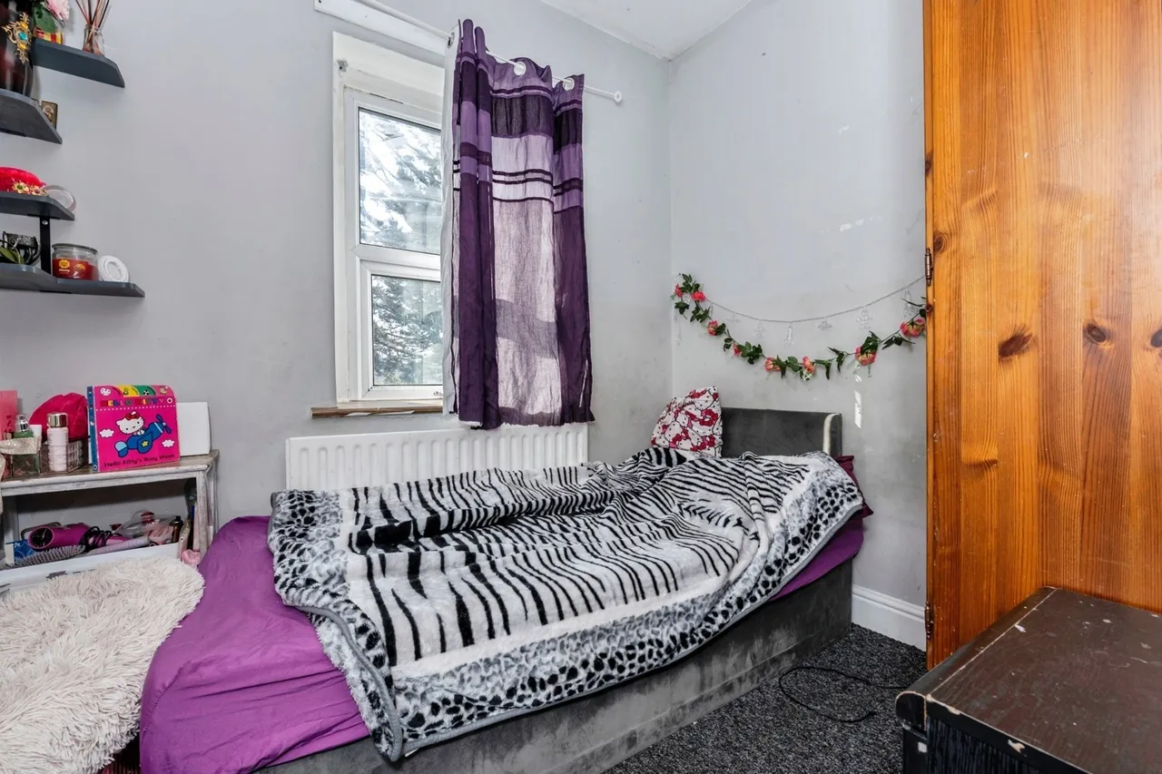 London Road, Purfleet-on-Thames, Essex, RM19, photo 11