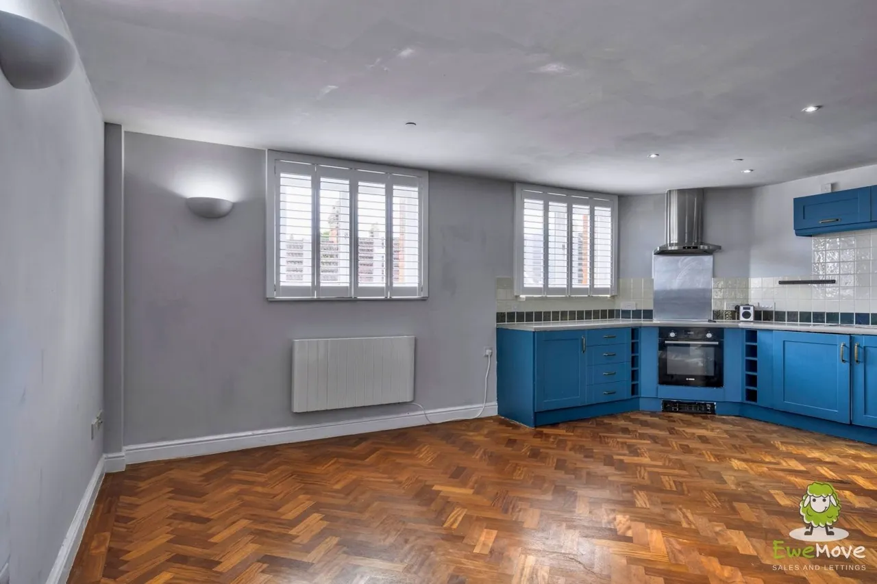 Gilberts Hill School House, Swindon, SN1, photo 9