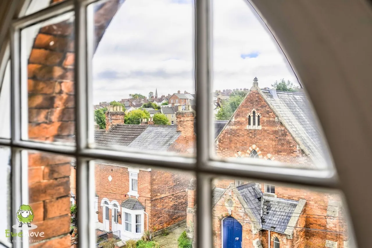 Gilberts Hill School House, Swindon, SN1, photo 23