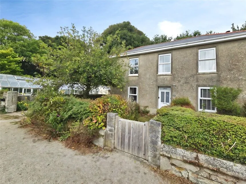 2 bed house to rent, King George V Memorial Walk, Phillack, TR27