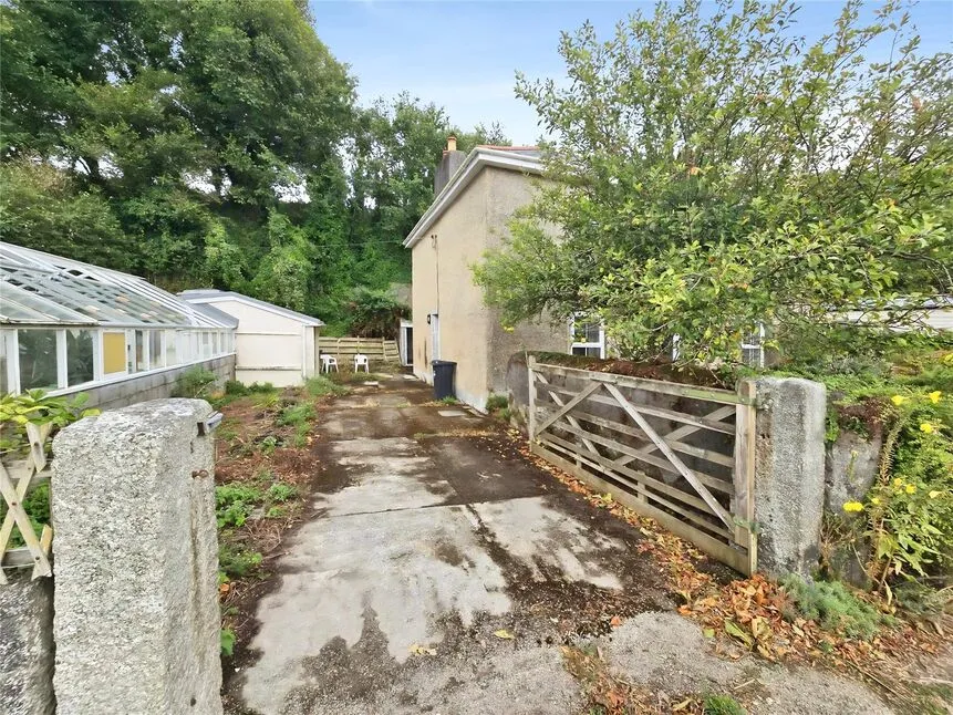 King George V Memorial Walk, Phillack, TR27, photo 10