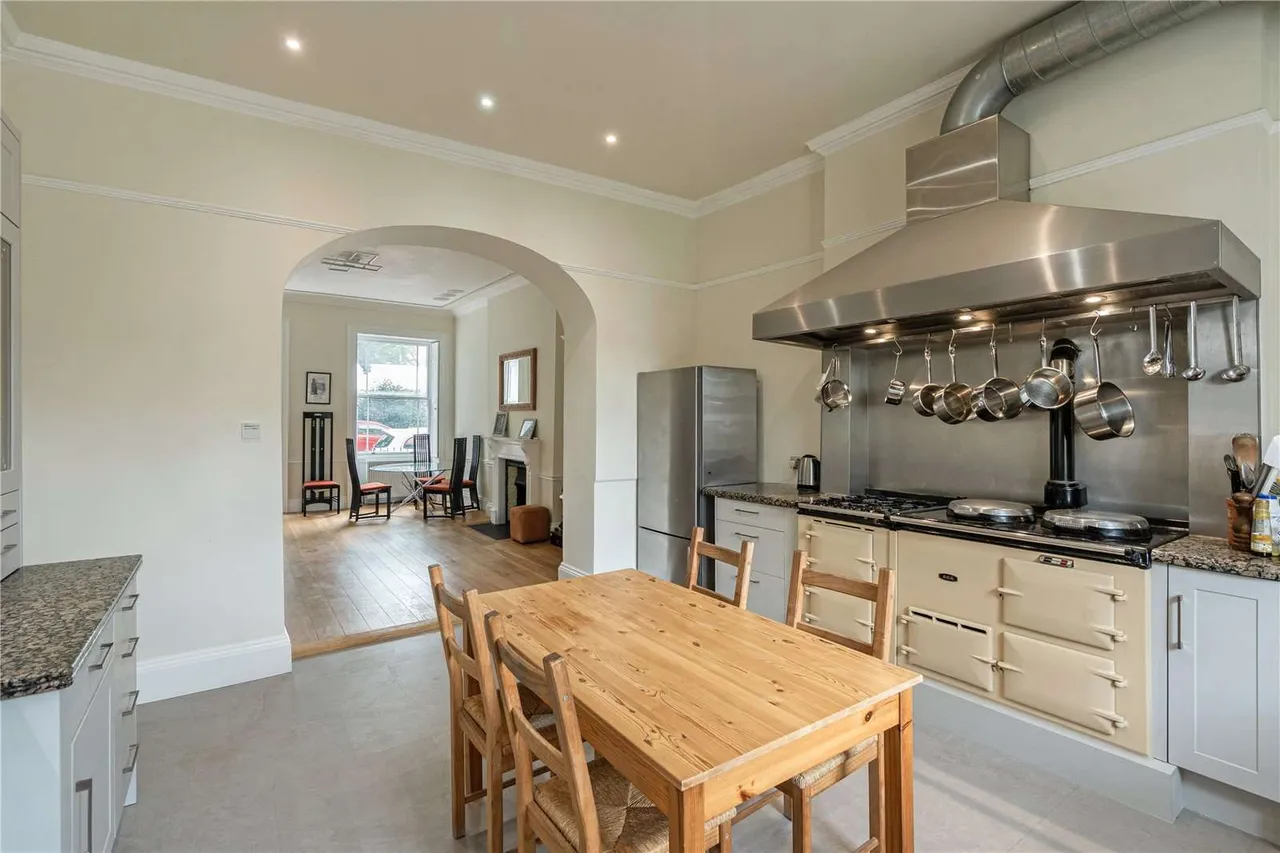 Caledonia Place, Clifton, Bristol, BS8 4DN, photo 4