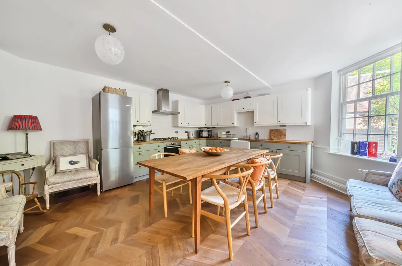 Farnham Lane, Haslemere, GU27, photo 2