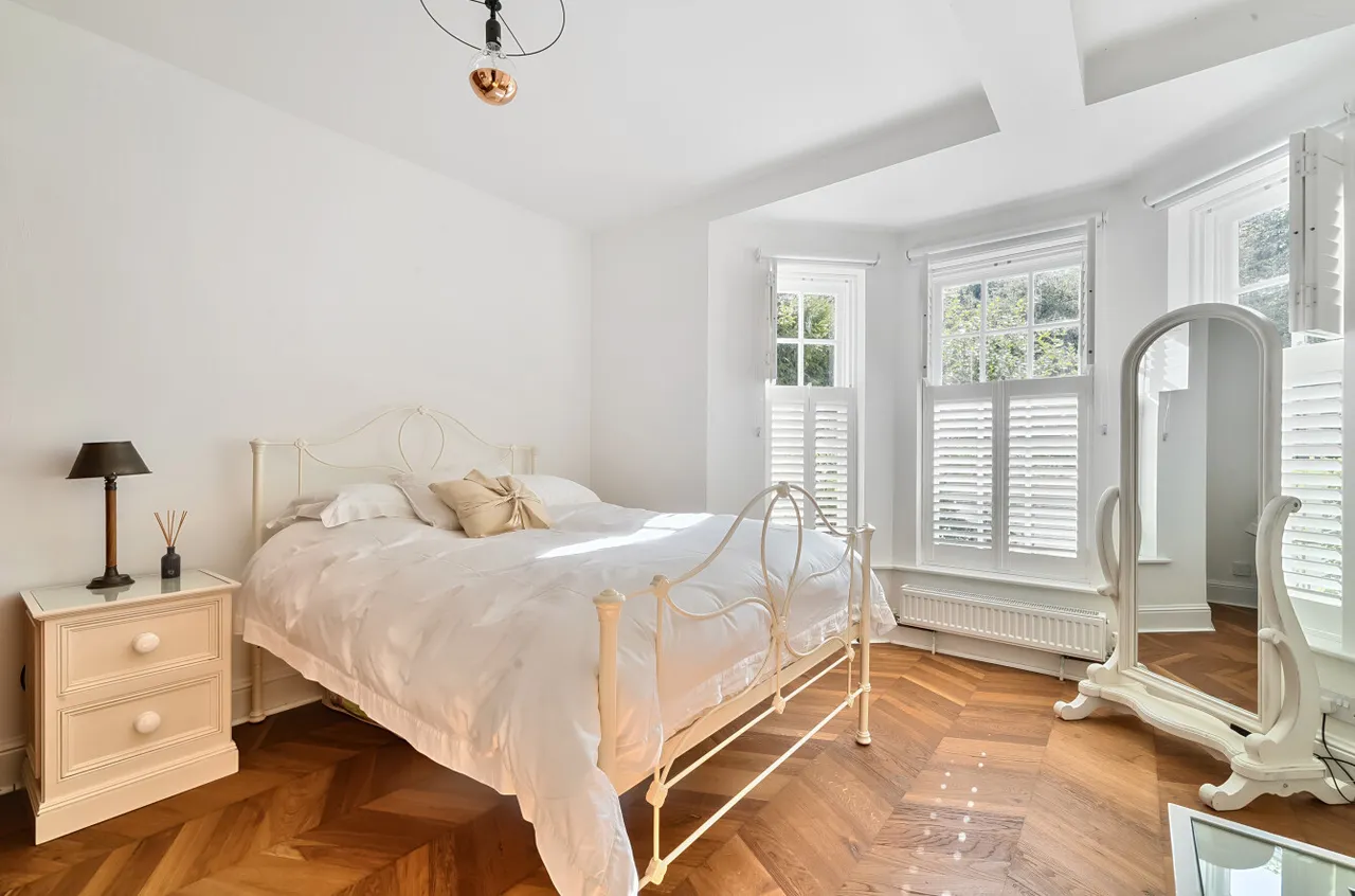 Farnham Lane, Haslemere, GU27, photo 8