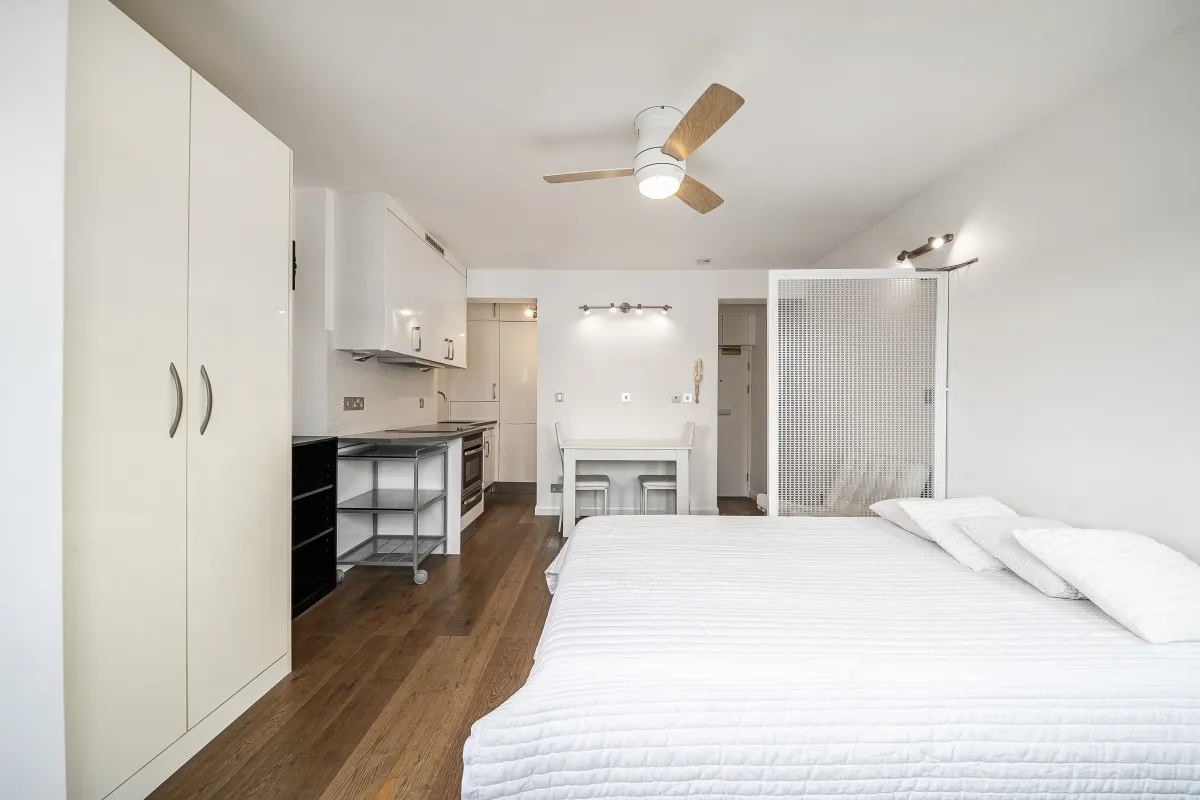 flat to rent — Colville Gardens London W11