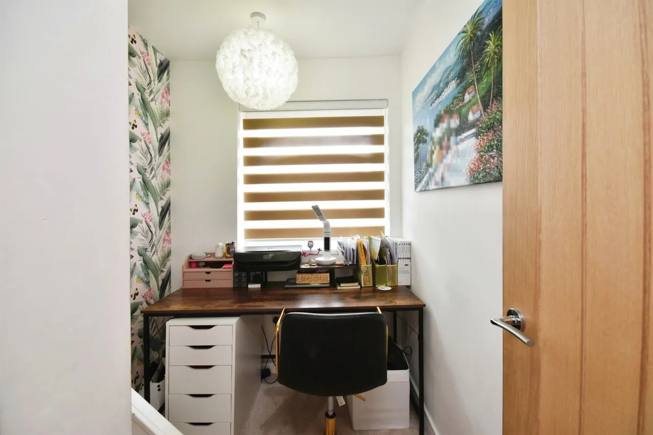 Hawthorn Road, Barry, CF62, photo 12