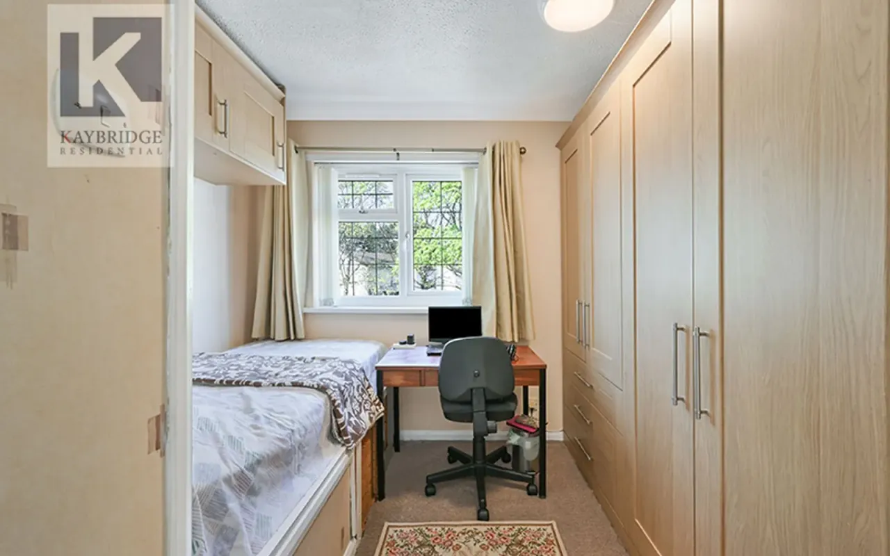 Harvester Road, Epsom, KT19, photo 9