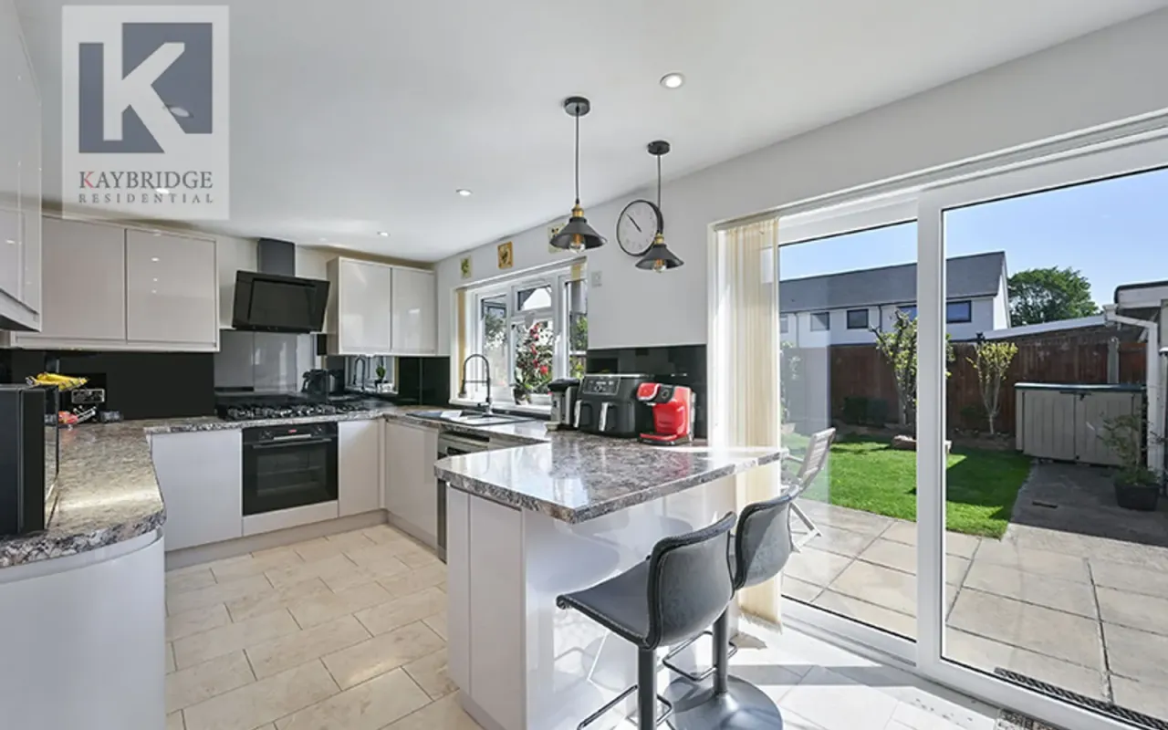 Harvester Road, Epsom, KT19, photo 12