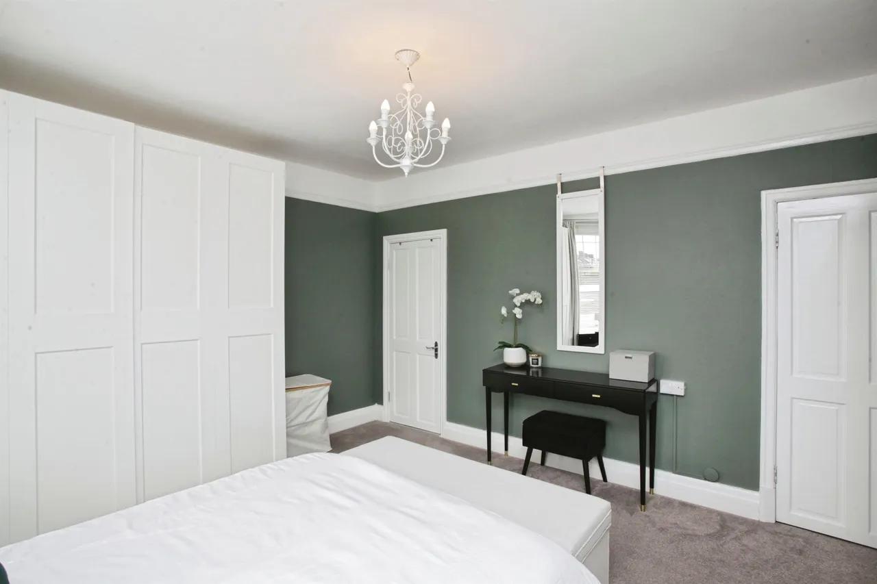 Lancaster Road, RUGBY, photo 12