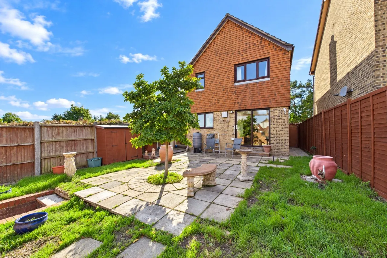 Sheraton Drive, Tilehurst, RG31, photo 11