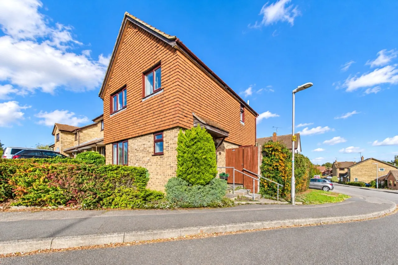 3 bed house for sale, Sheraton Drive, Tilehurst, RG31