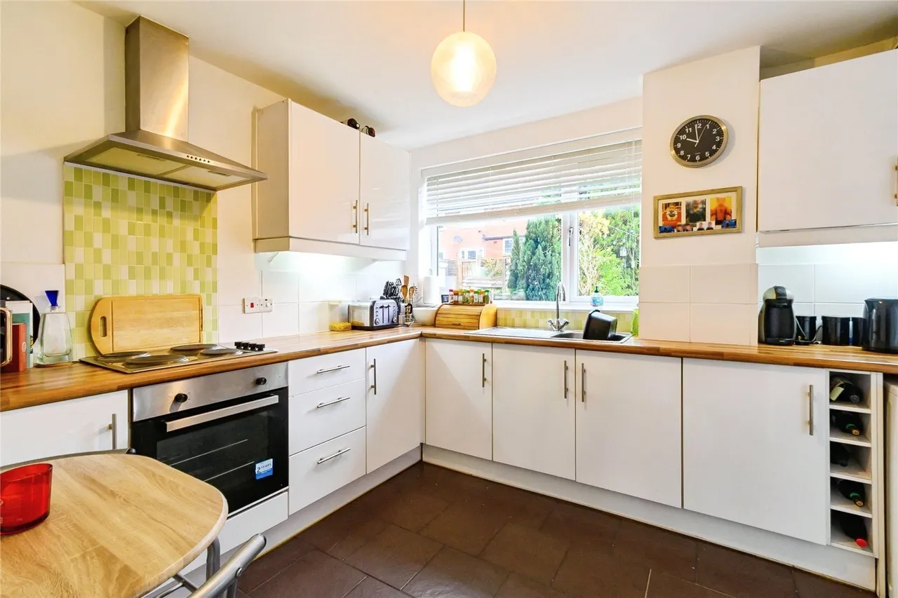 Avon Close, Worsley, Manchester, Greater Manchester, M28, photo 5
