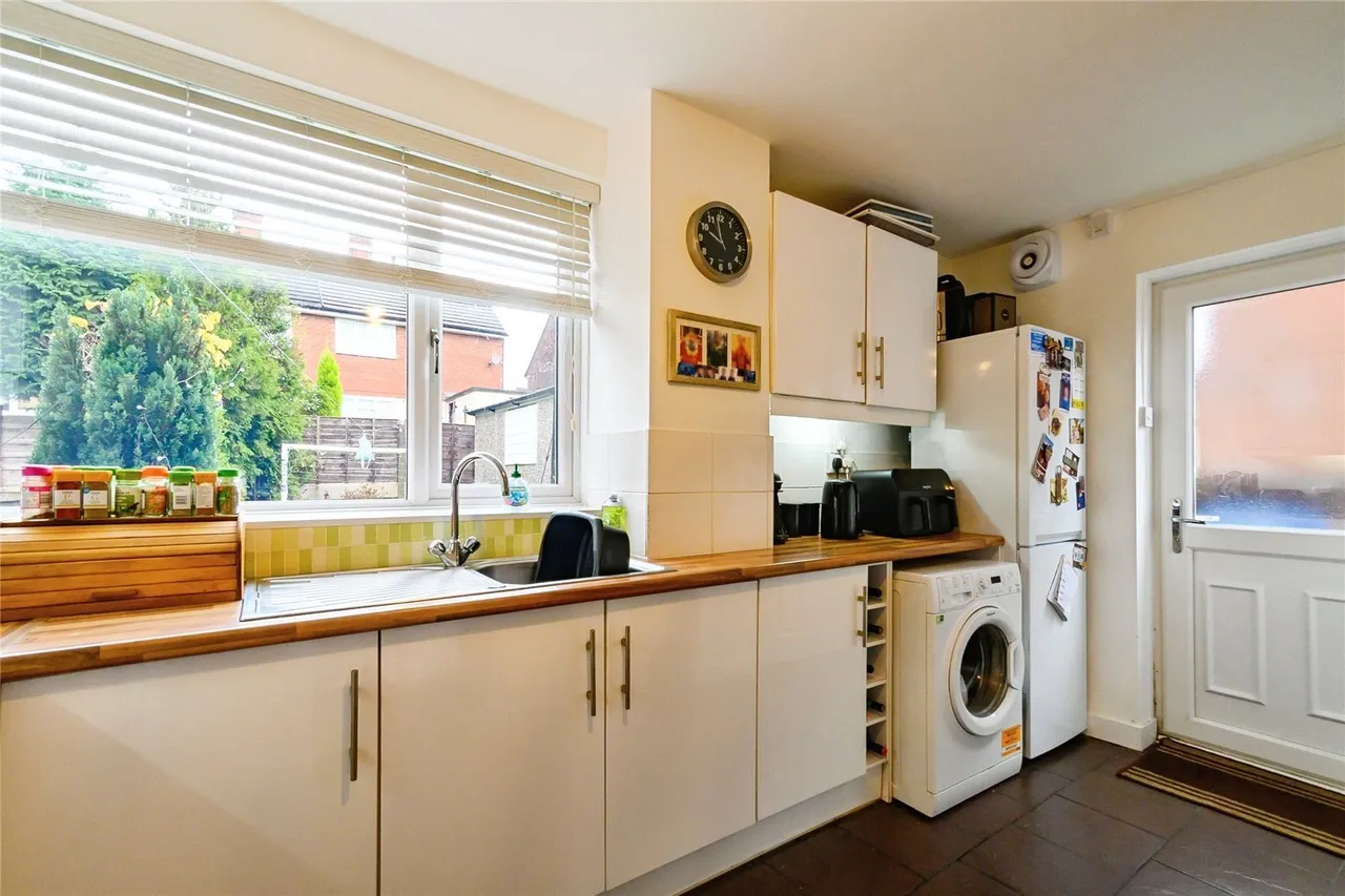 Avon Close, Worsley, Manchester, Greater Manchester, M28, photo 7