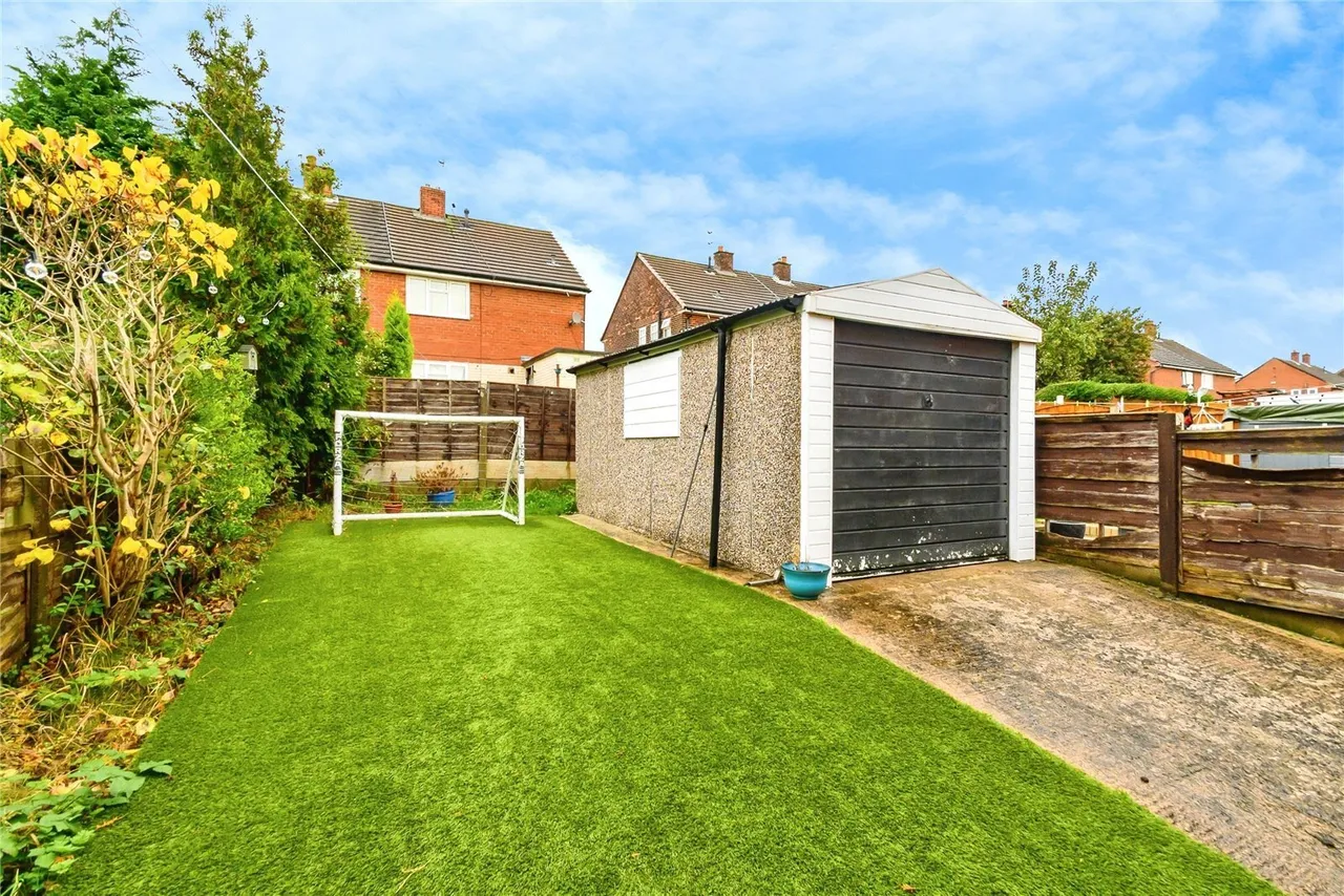 Avon Close, Worsley, Manchester, Greater Manchester, M28, photo 18