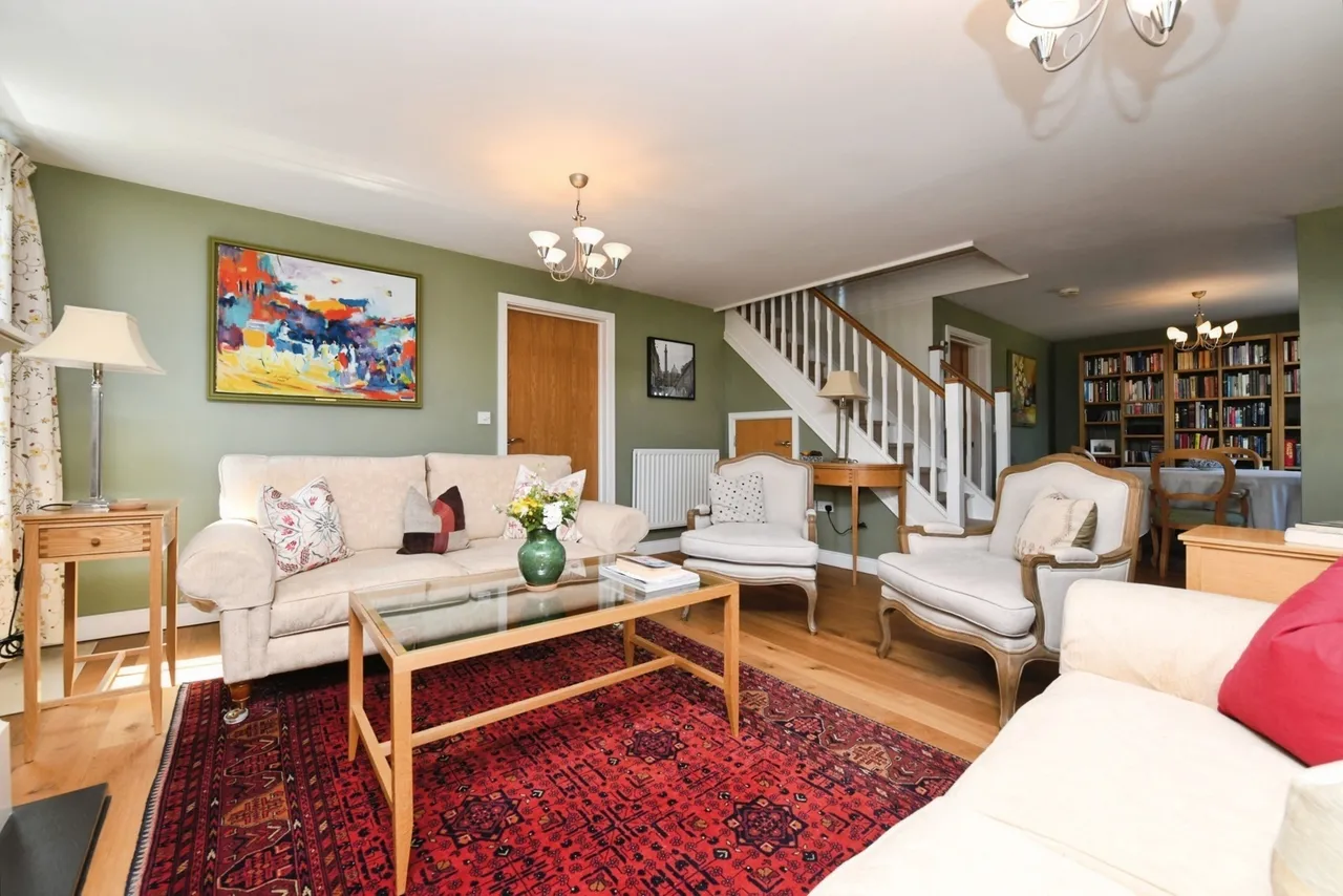 Kelso Close, Rayleigh, Essex, SS6, photo 5