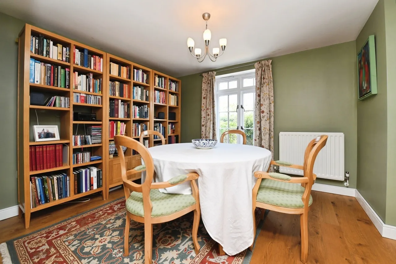 Kelso Close, Rayleigh, Essex, SS6, photo 8