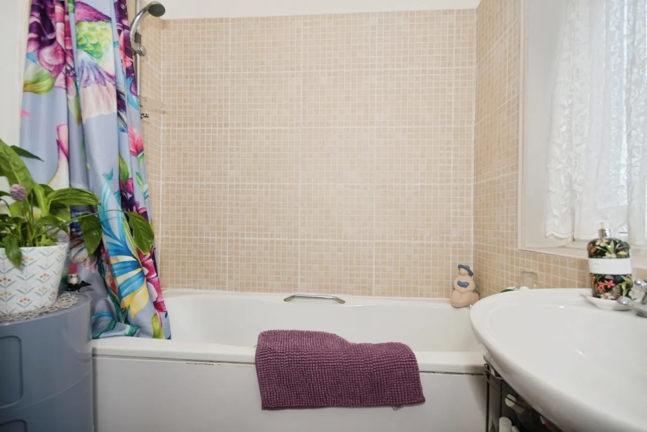 Crag View Crescent, SHEFFIELD, South Yorkshire, S35, photo 13