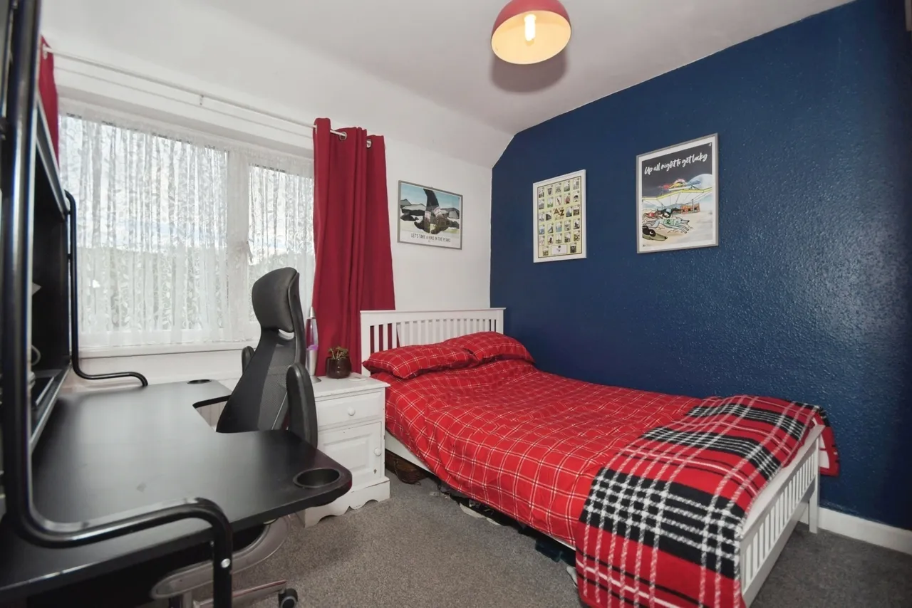 Crag View Crescent, SHEFFIELD, South Yorkshire, S35, photo 11