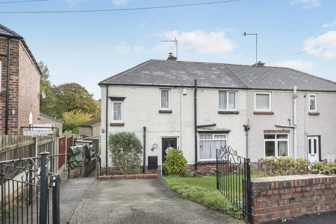2 bed house for sale — Crag View Crescent, SHEFFIELD, South Yorkshire, S35