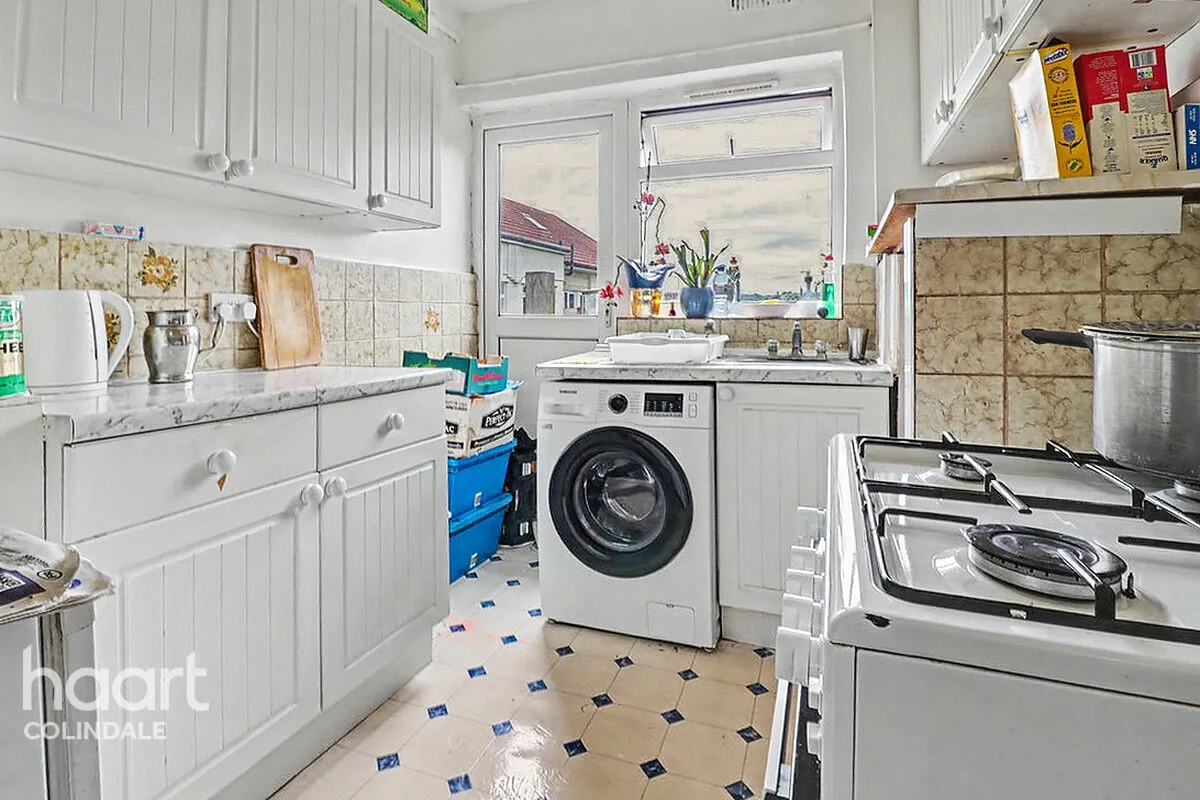 Blundell Road, HA8, photo 3