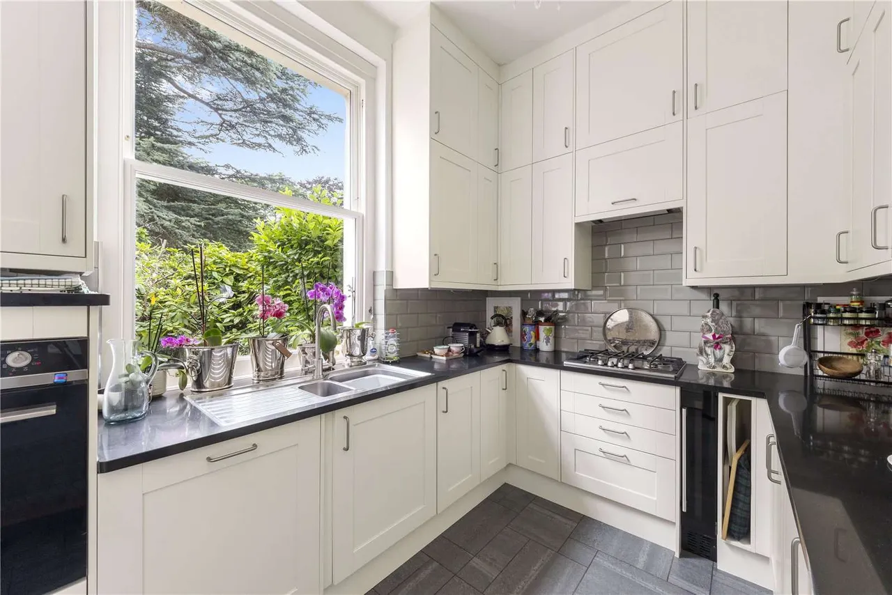 Prince Albert Drive, Ascot, Berkshire, SL5 8AQ, photo 9