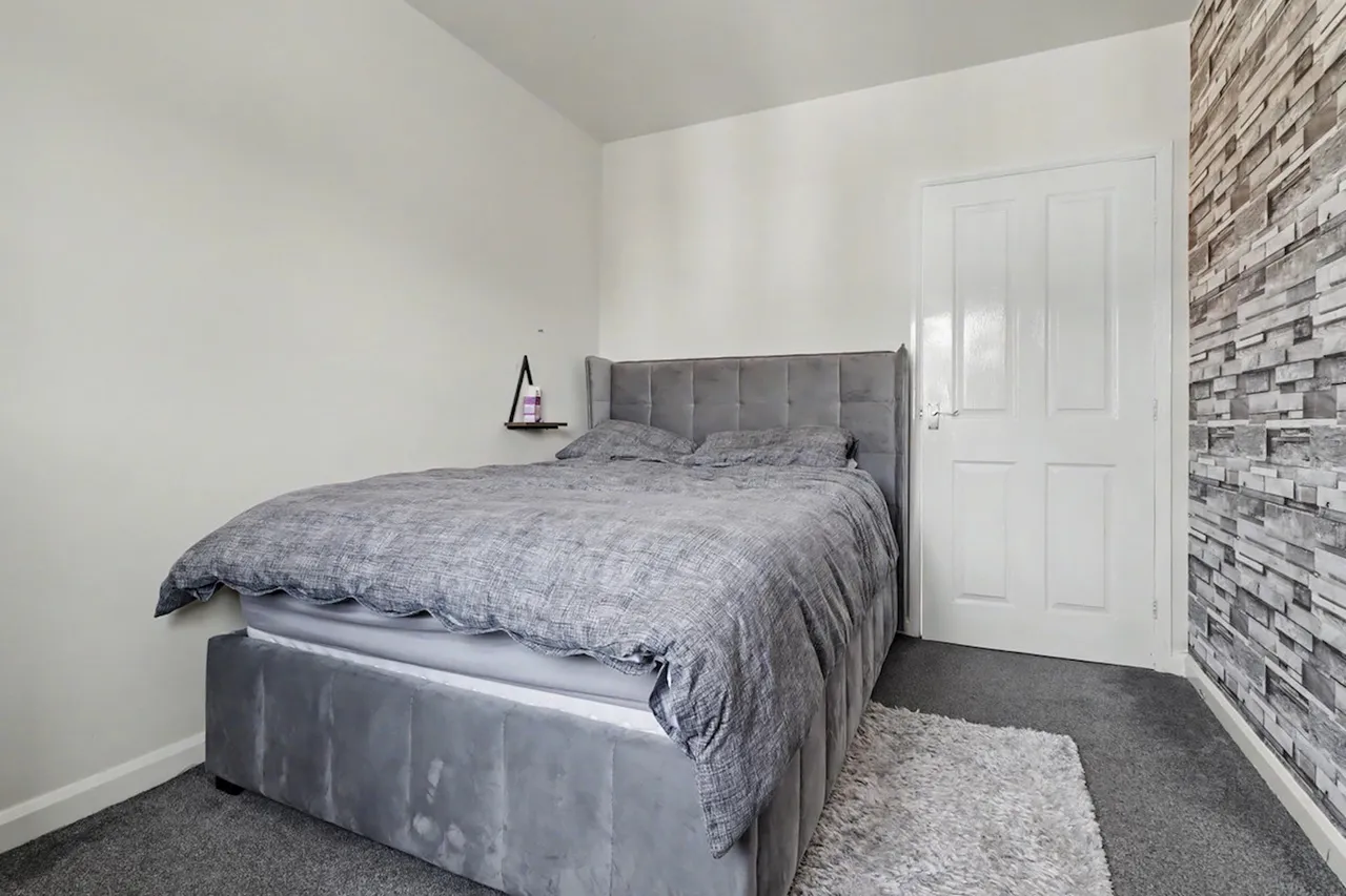Greengate Lane, Sheffield, photo 8
