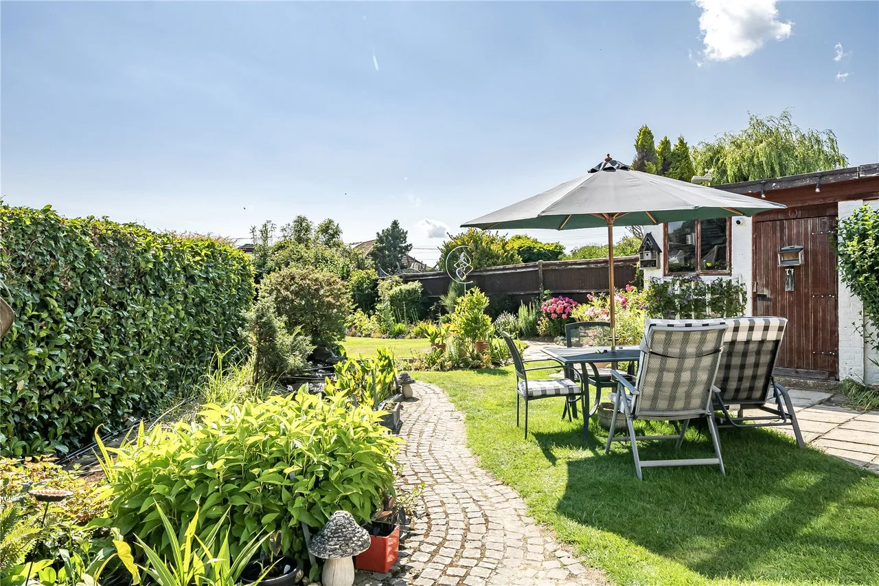 Upton Crescent, Nursling, Southampton, Hampshire, SO16 8AB, photo 2