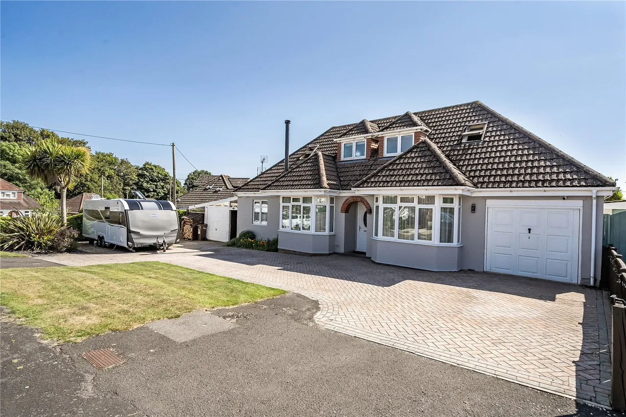 4 bed house for sale — Upton Crescent, Nursling, Southampton, Hampshire, SO16 8AB