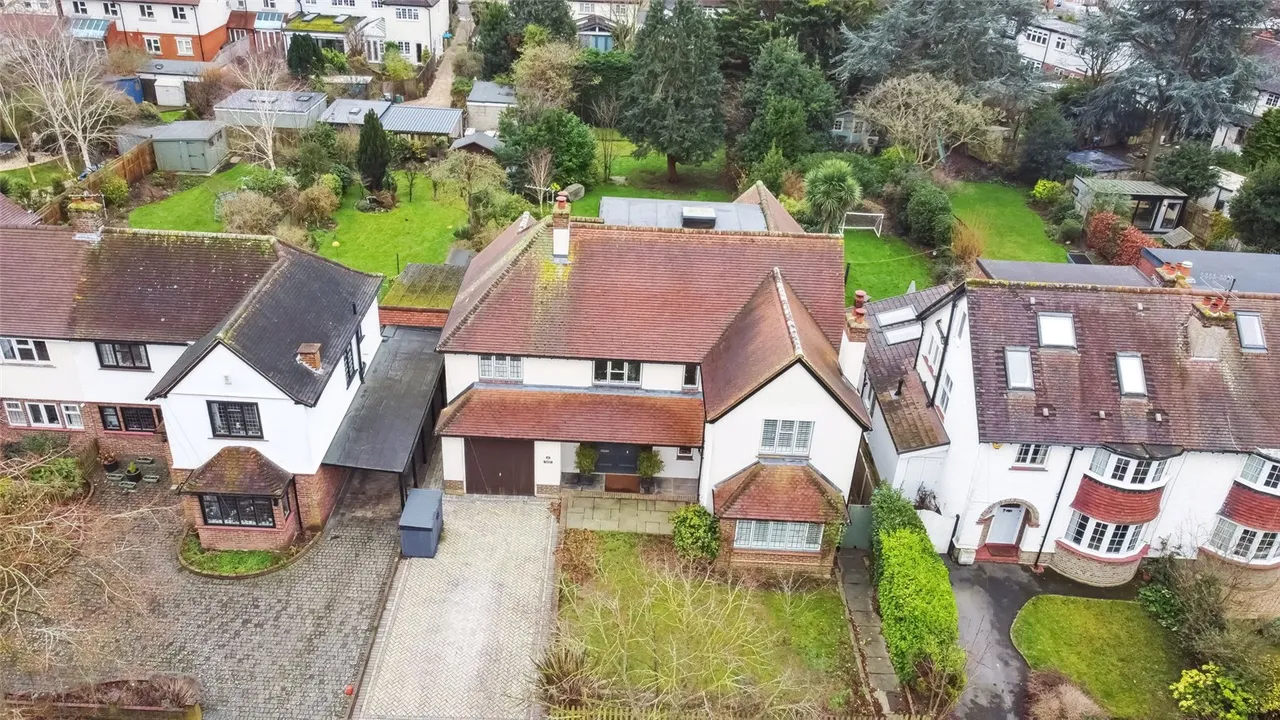 Courtlands Avenue, Hampton, TW12 3NS, photo 21