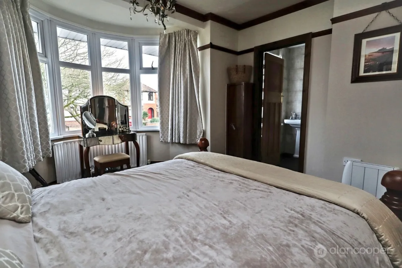 Kingsbridge Road, Weddington, CV10, photo 20