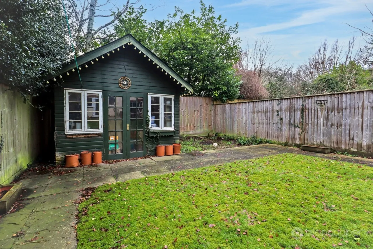 Kingsbridge Road, Weddington, CV10, photo 32