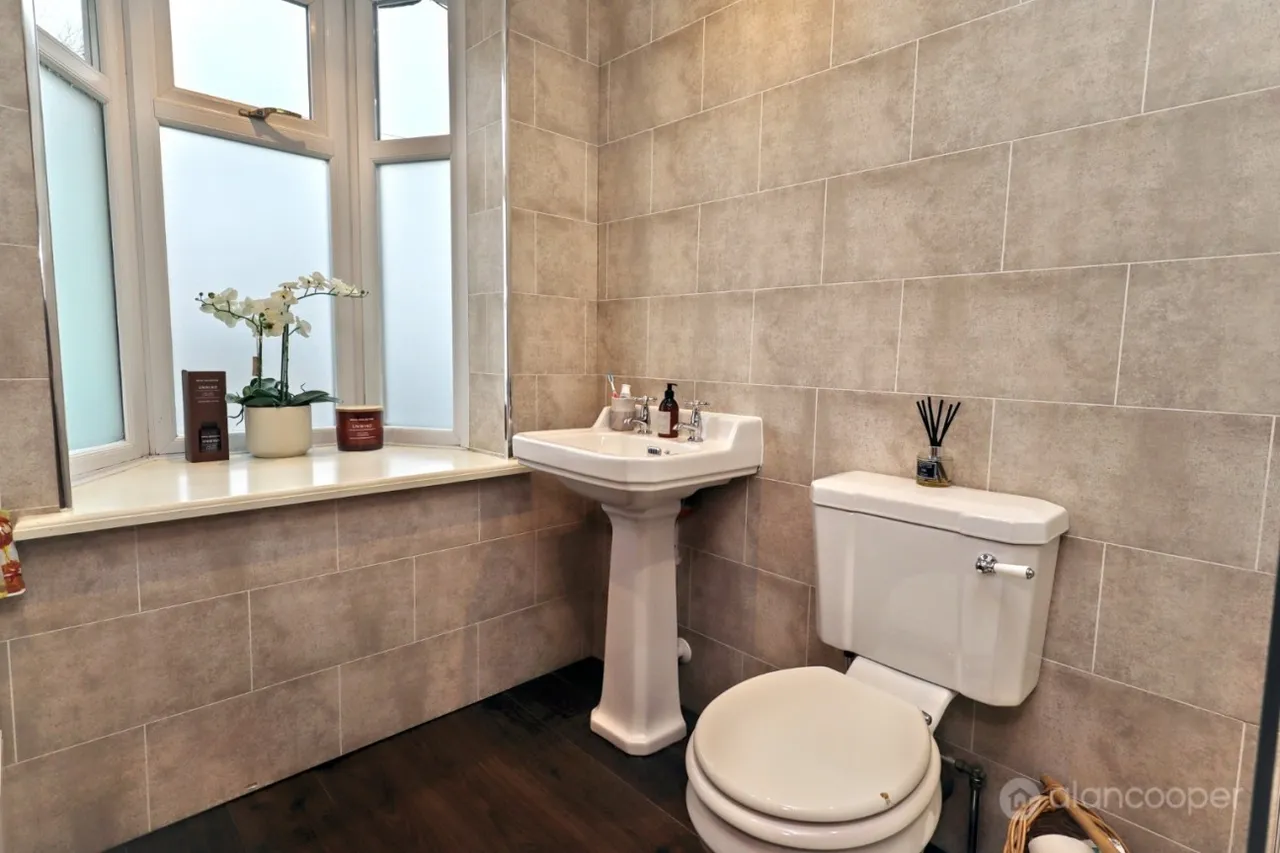Kingsbridge Road, Weddington, CV10, photo 22