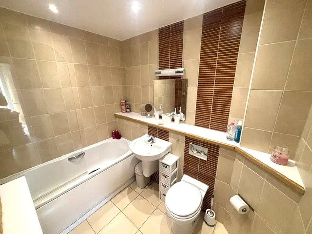 Birmingham Road, Great Barr, B43, photo 13