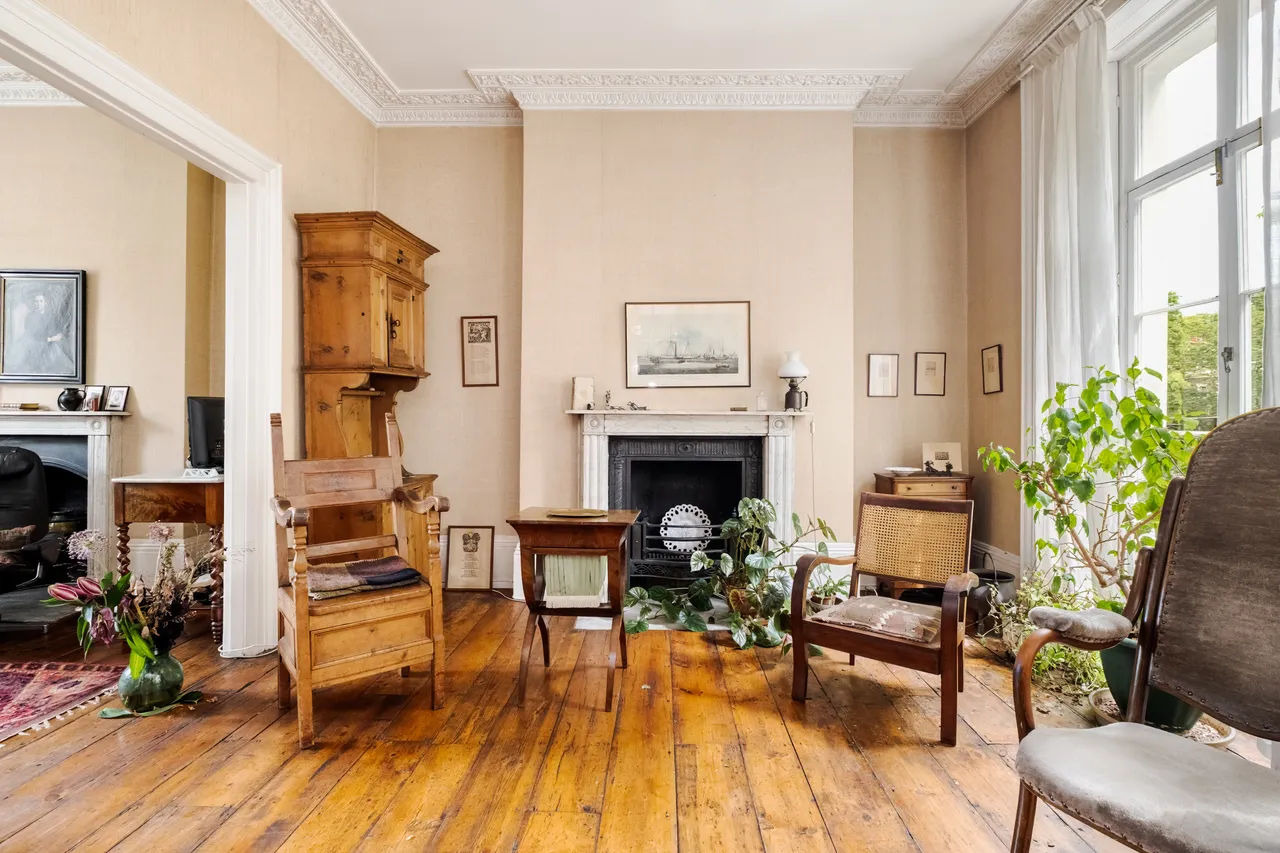 Canonbury Square, London, N1, photo 2