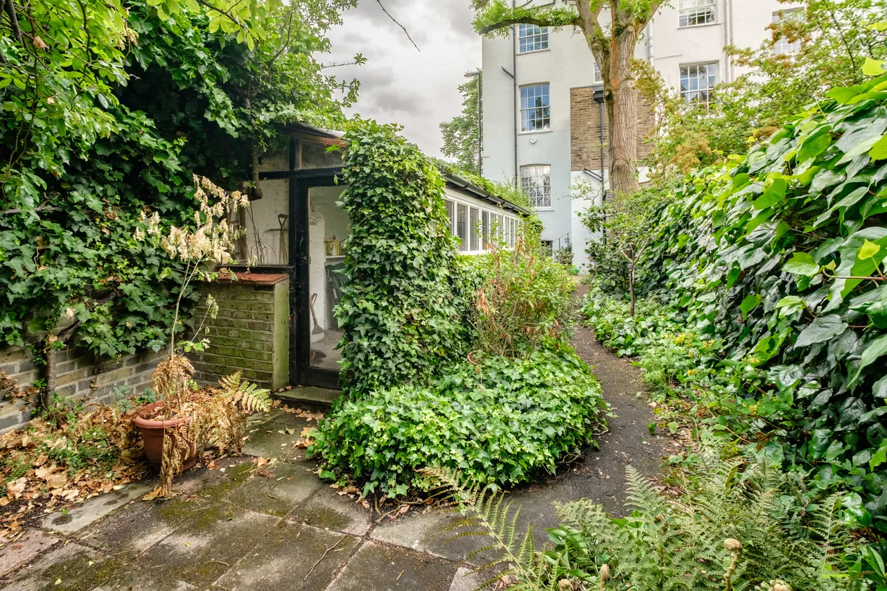 Canonbury Square, London, N1, photo 18