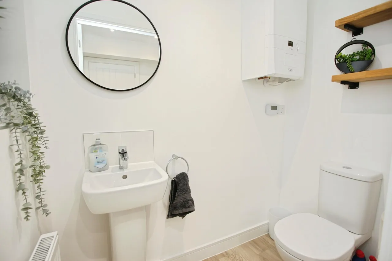 Martensite Way, Newport, NP19, photo 6