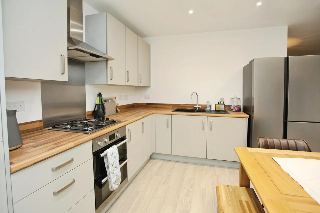Martensite Way, Newport, NP19, photo 9