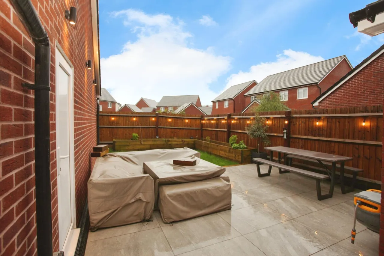 Martensite Way, Newport, NP19, photo 3